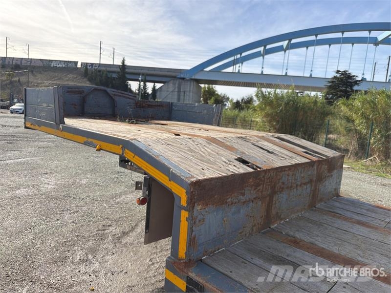 Actm S 46315 Tri/A Semi-Remorque Porte-Engin Lowboy Tra لوادر منخفضة