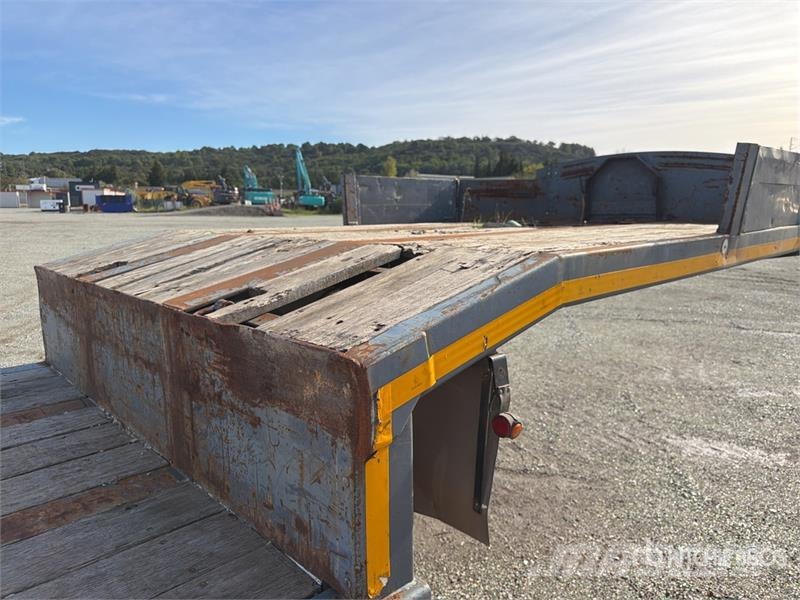 Actm S 46315 Tri/A Semi-Remorque Porte-Engin Lowboy Tra لوادر منخفضة
