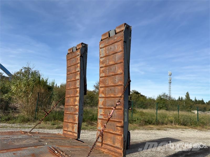 Actm S 46315 Tri/A Semi-Remorque Porte-Engin Lowboy Tra لوادر منخفضة