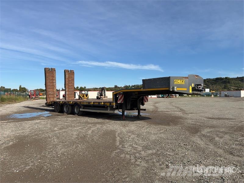Actm S 46315 Tri/A Semi-Remorque Porte-Engin Lowboy Tra لوادر منخفضة