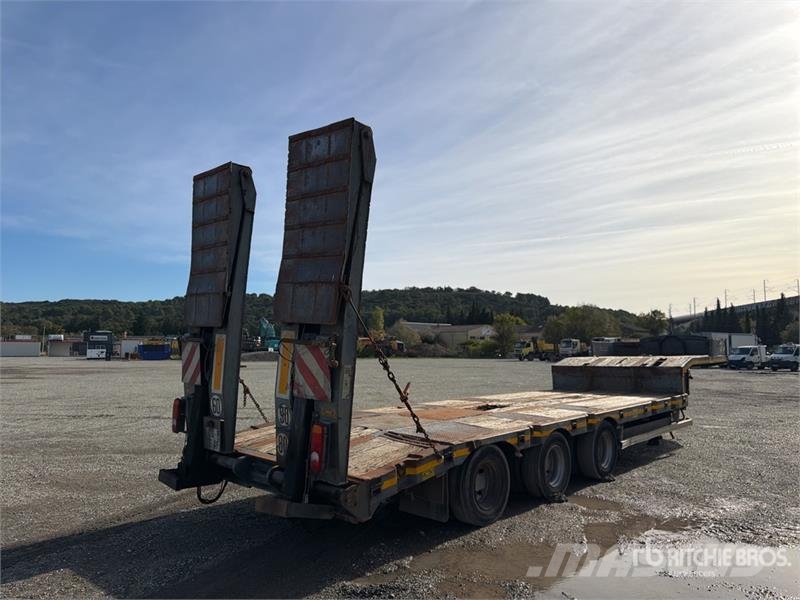 Actm S 46315 Tri/A Semi-Remorque Porte-Engin Lowboy Tra لوادر منخفضة