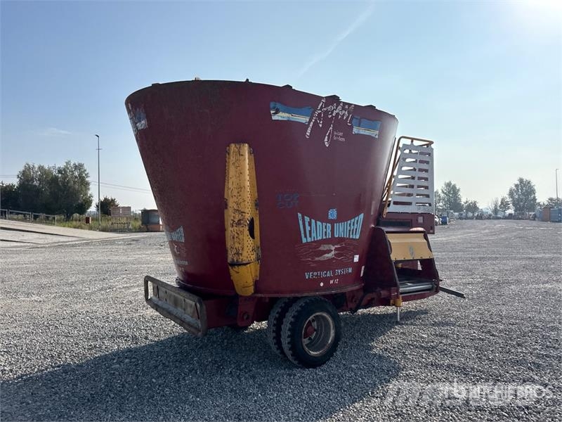 AGM W10 Feed Mixer Pašarų maišytuvai-dalytuvai