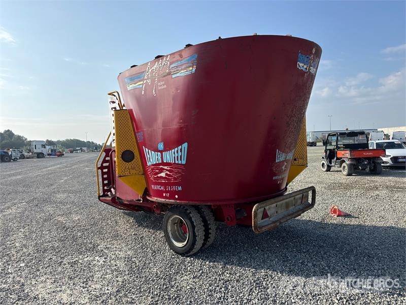 AGM W10 Feed Mixer Pašarų maišytuvai-dalytuvai