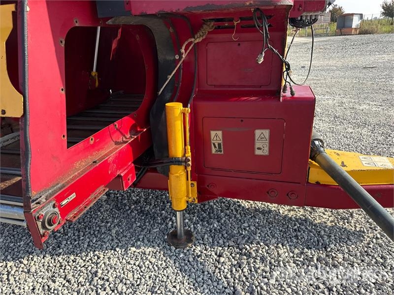 AGM W10 Feed Mixer Pašarų maišytuvai-dalytuvai