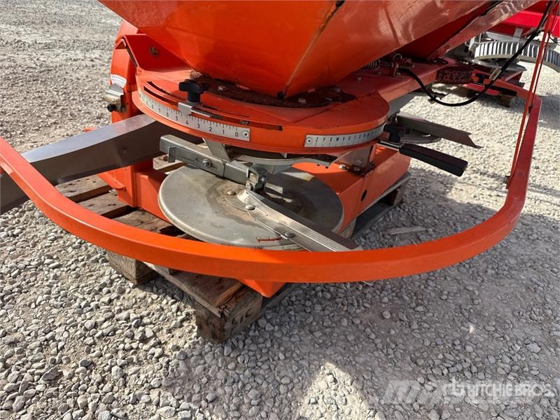 Agrex XPL 1500 Fertilizer Spreader Pulverizadoras de fertilizante