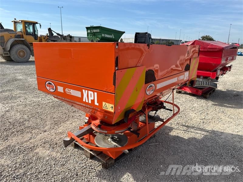 Agrex XPL 1500 Fertilizer Spreader Pulverizadoras de fertilizante
