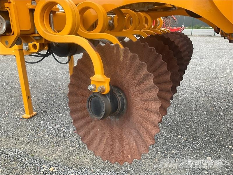 Agrisem MaxiMulch 4 Disc Harrow Tárcsás boronák
