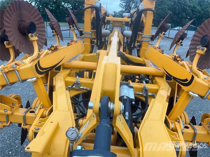 Agrisem MaxiMulch Serie 5 Disc Harrow Tanjurače