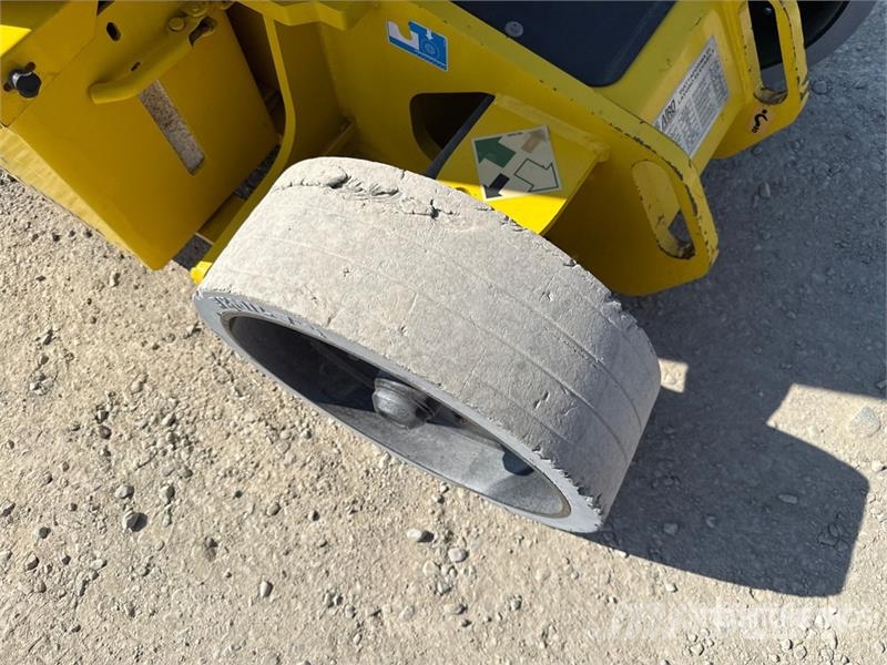 Airo A 12 JE Electric Articulating Boom Lift Bomlifte med knækarm