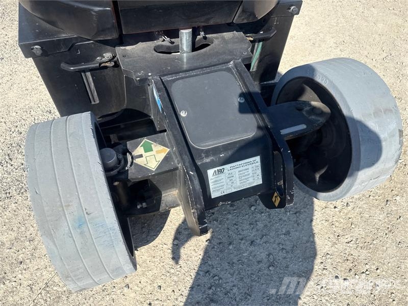 Airo A 12 JE Electric Articulating Boom Lift Съчленени стрелови подемници