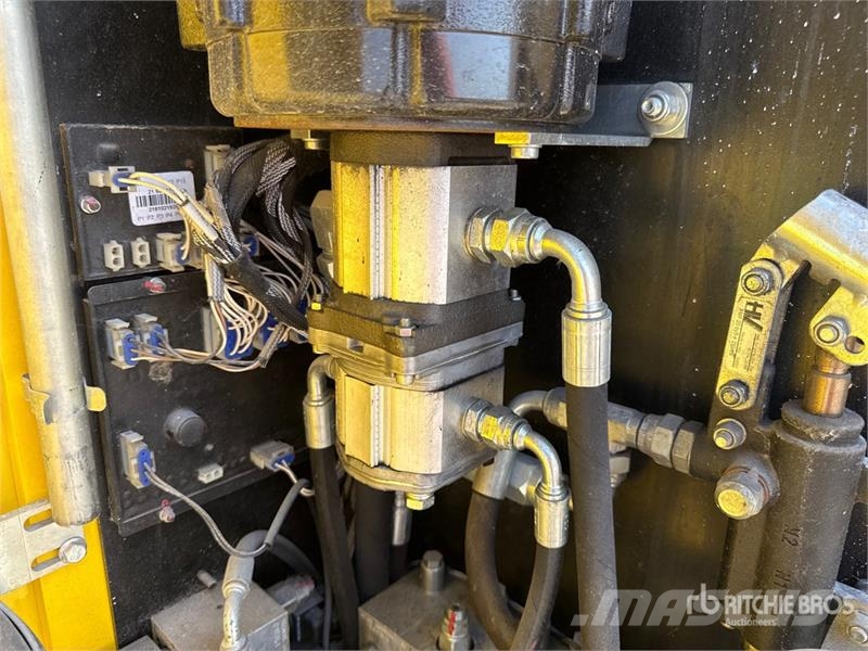 Airo A 12 JE Electric Articulating Boom Lift Bomlifte med knækarm