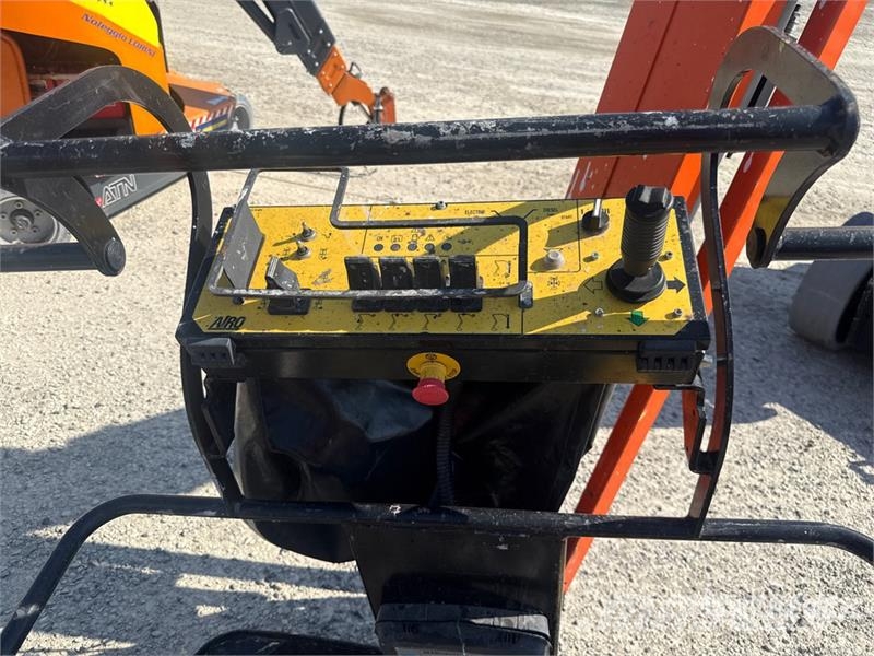 Airo A 12 JE Electric Articulating Boom Lift Съчленени стрелови подемници