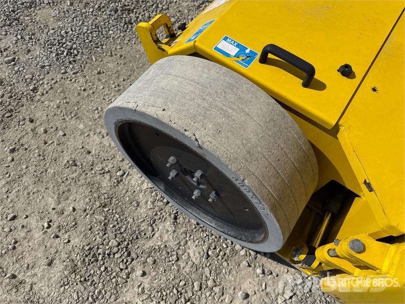 Airo A 12 JE Electric Articulating Boom Lift Bomlifte med knækarm