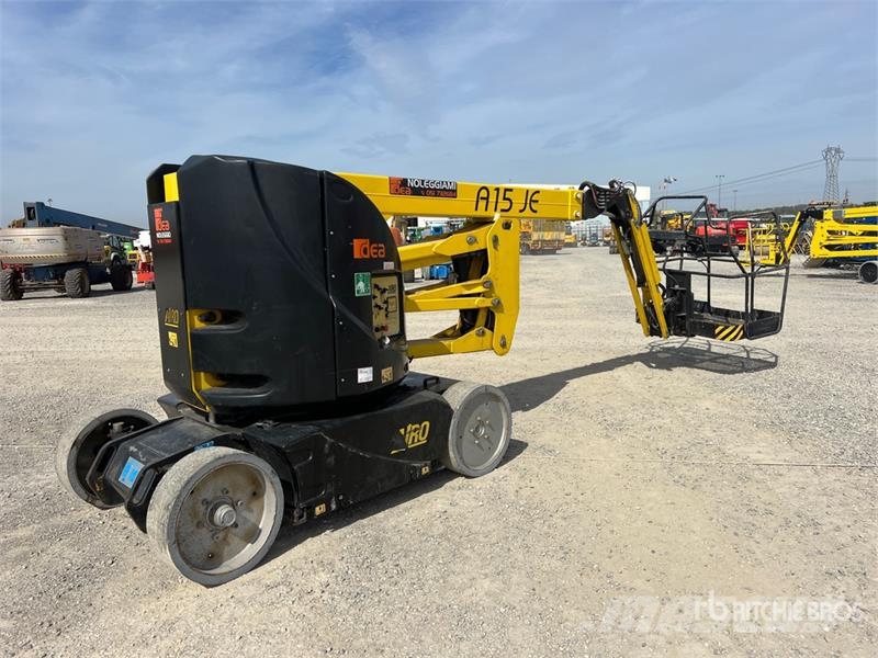 Airo A15JE Electric Articulating Boom Lift Karos emelők