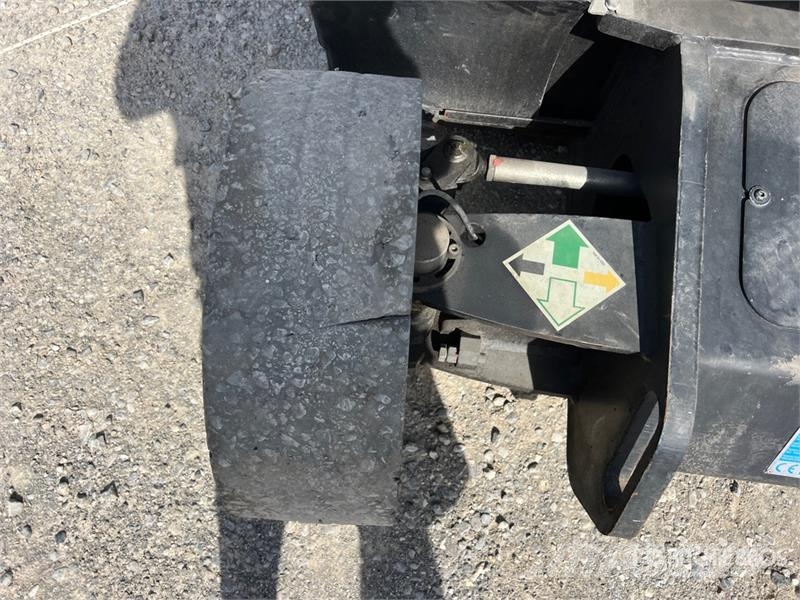 Airo A15JE Electric Articulating Boom Lift Karos emelők