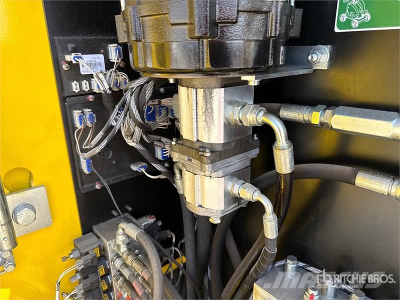Airo A15JE Electric Articulating Boom Lift Bomlifte med knækarm