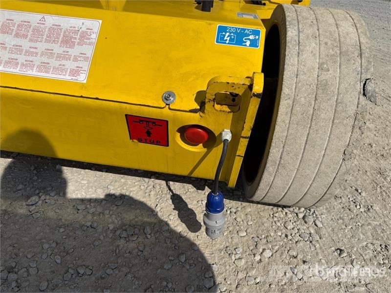 Airo A15JE Electric Articulating Boom Lift Bomlifte med knækarm
