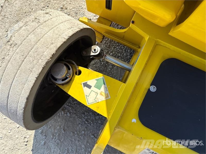 Airo A15JE Electric Articulating Boom Lift Bomlifte med knækarm