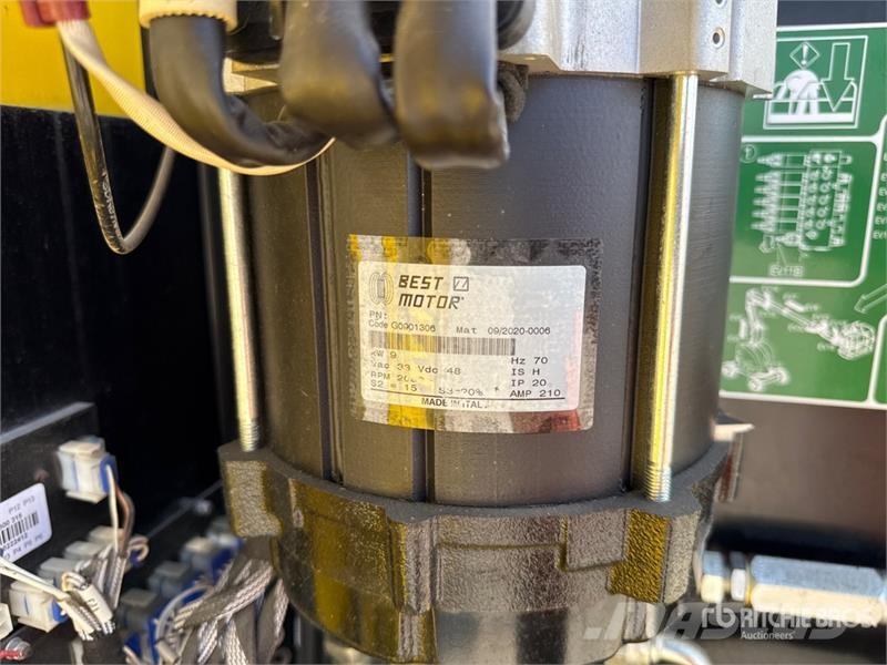Airo A15JE Electric Articulating Boom Lift Bomlifte med knækarm