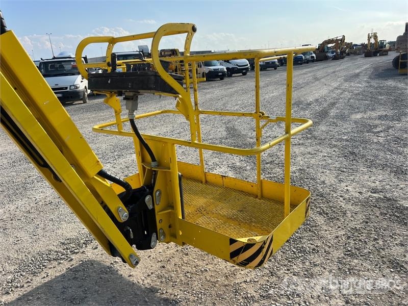 Airo A17J Electric Articulating Boom Lift Karos emelők
