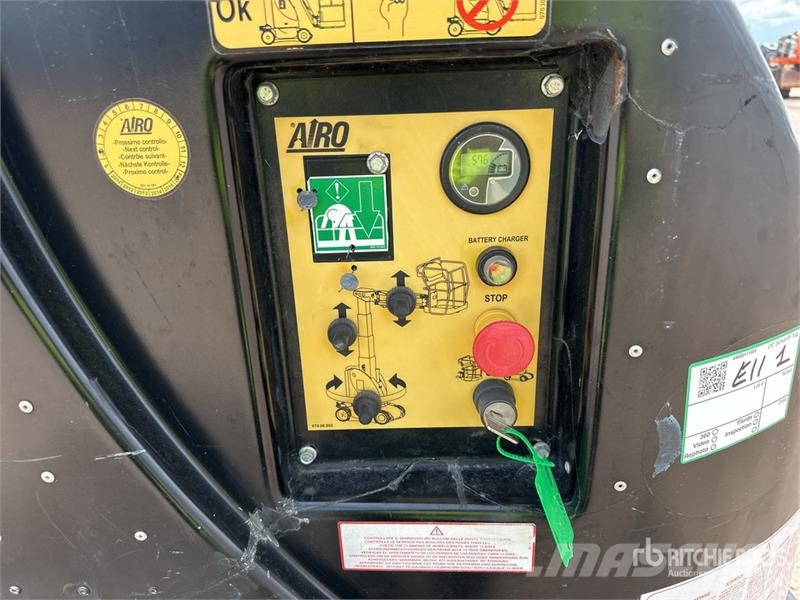 Airo V10E Nacelle A Mat Droit Vertical Mast Lift Vertical mast lifts