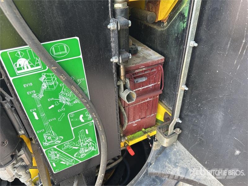 Airo V8 E Nacelle A Mat Droit Vertical Mast Lift Vertical mast lifts