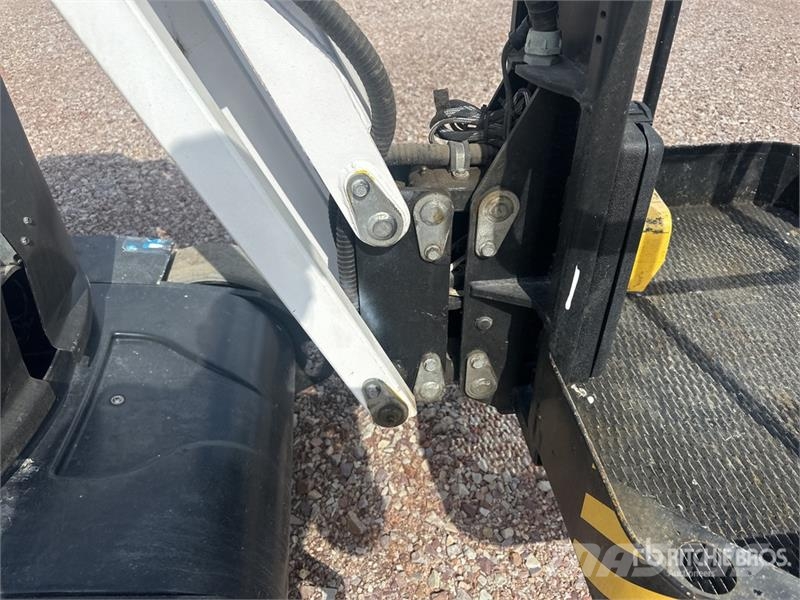 Airo V8 E Nacelle A Mat Droit Vertical Mast Lift Vertical mast lifts