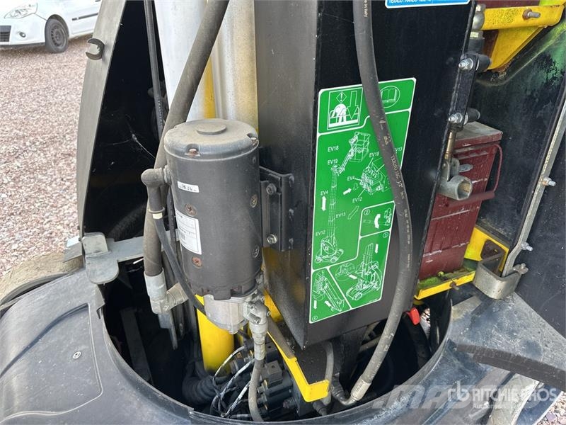 Airo V8 E Nacelle A Mat Droit Vertical Mast Lift Vertical mast lifts