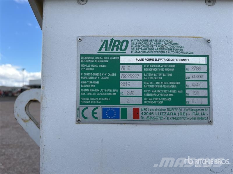 Airo V8 E Nacelle A Mat Droit Vertical Mast Lift Vertical mast lifts