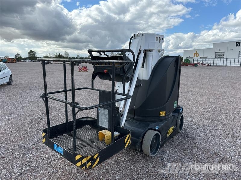 Airo V8 E Nacelle A Mat Droit Vertical Mast Lift Vertical mast lifts