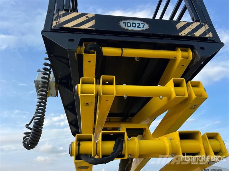 Airo X16EW Electric Scissor Lift Scissor lifts