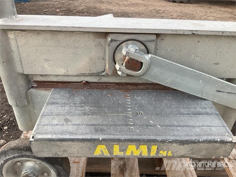 ALMI Nl Brick Cutter Rock and Concrete Saws
