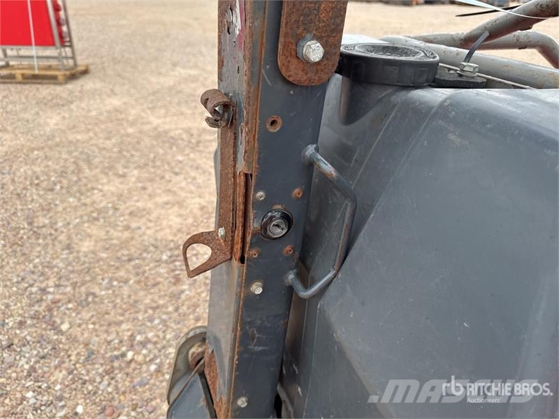 Altrad 650AKGR2R1 Compacteur A Guidage Manuel Walk Behind مداحل متنوعة