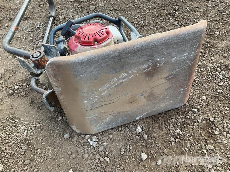 Altrad Belle LC3251 Vibratory Plate Compactor Plate compactors