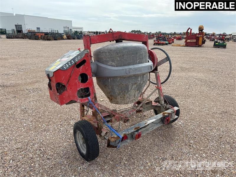 Altrad Betonniere 1 Essieu S/A Portable Concrete Mixer Po خلاطات خرسانة/ملاط