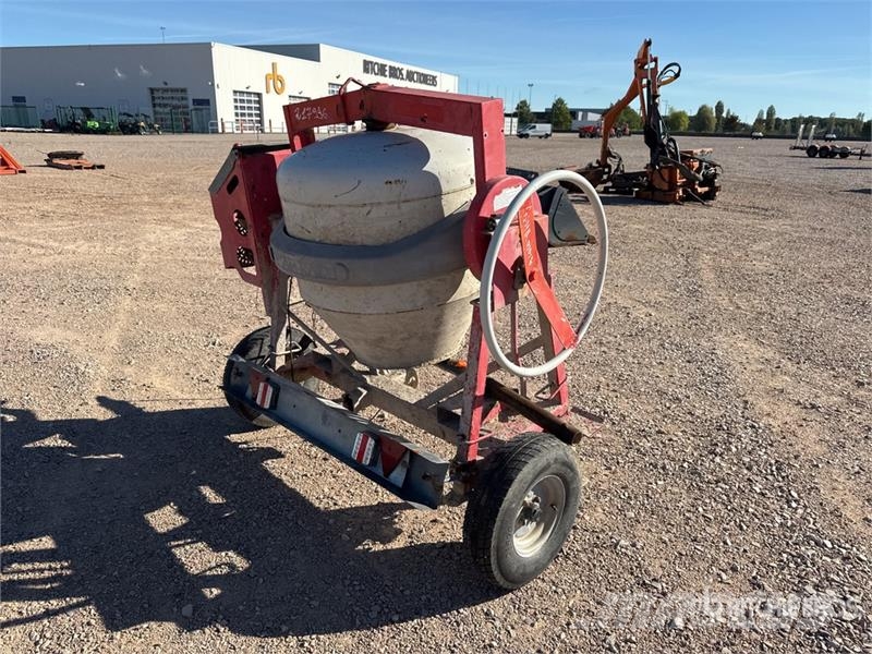 Altrad Betonniere 1 Essieu S/A Portable Concrete Mixer (I Concrete/mortar mixers