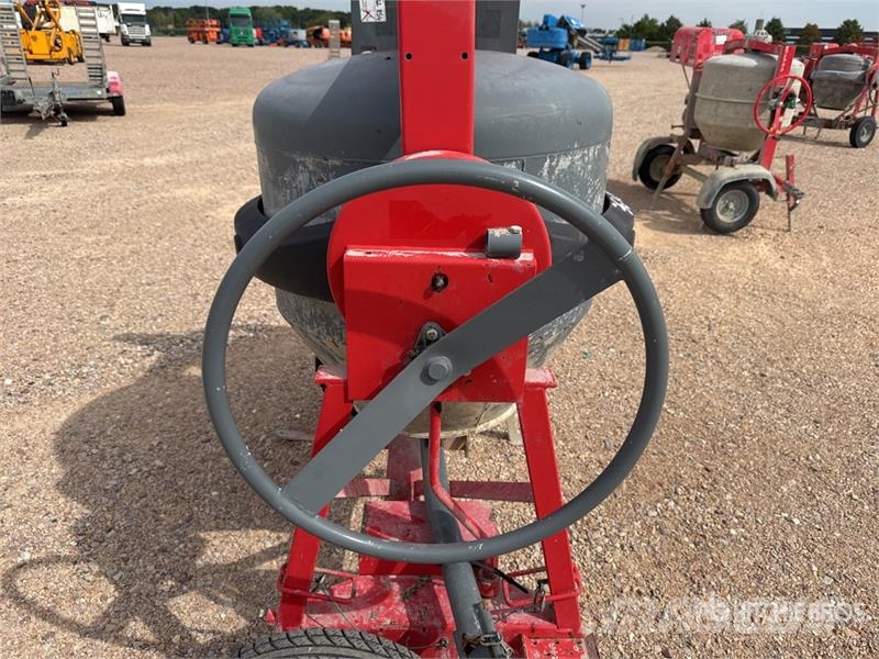 Altrad Betonniere 1 Essieu S/A Portable Concrete Mixer Po خلاطات خرسانة/ملاط