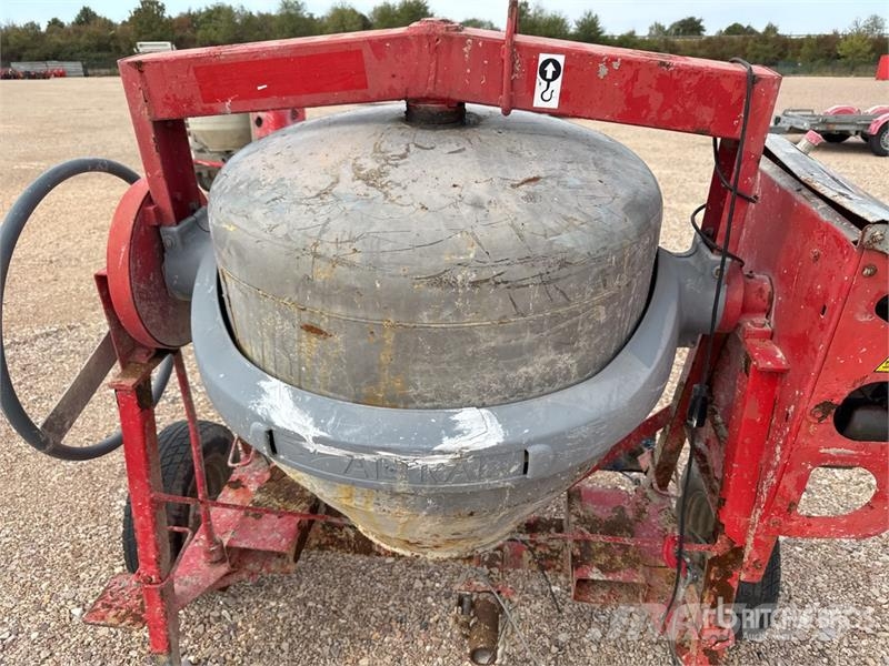 Altrad Betonniere 1 Essieu S/A Portable Concrete Mixer Po خلاطات خرسانة/ملاط