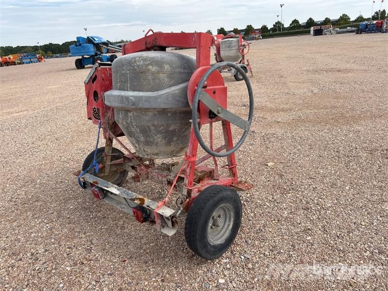 Altrad Betonniere 1 Essieu S/A Portable Concrete Mixer Po خلاطات خرسانة/ملاط