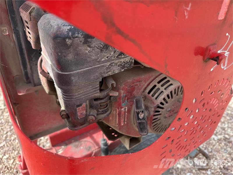 Altrad Betonniere Portable Concrete Mixer (Inoperable) Mezcladoras de cemento y hormigón