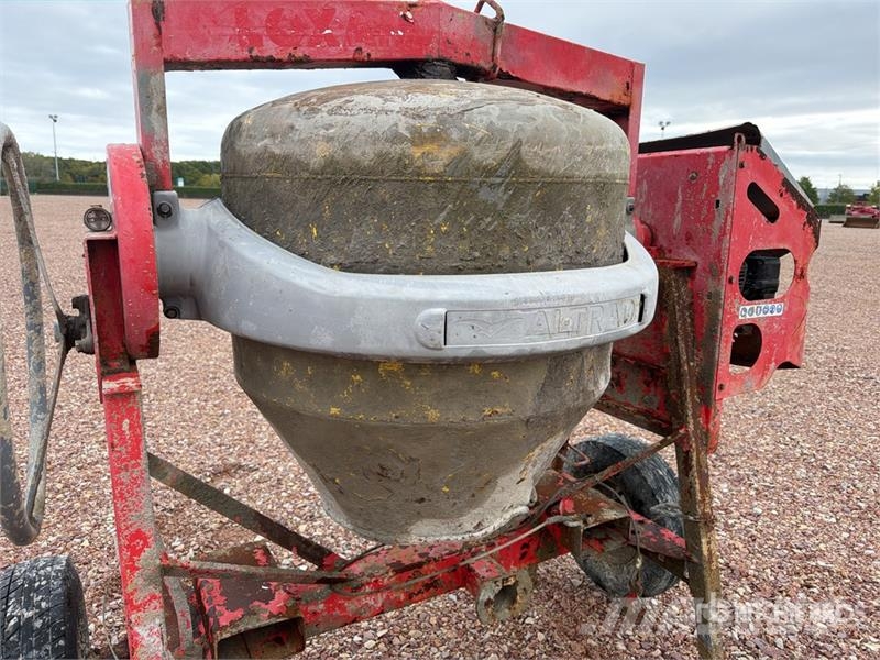 Altrad Betonniere Portable Concrete Mixer (Inoperable) Concrete/mortar mixers