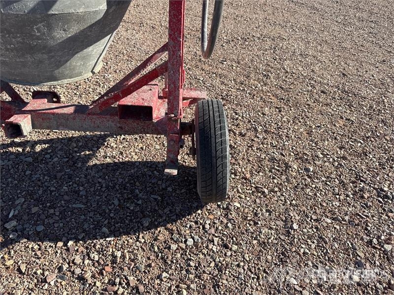 Altrad Betonniere Portable Concrete Mixer (Inoperable) Stavebné miešačky