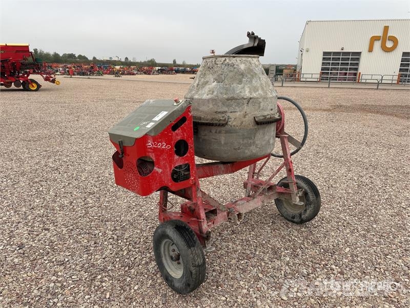 Altrad Betonniere Portable Concrete Mixer Mešalec betona / malte
