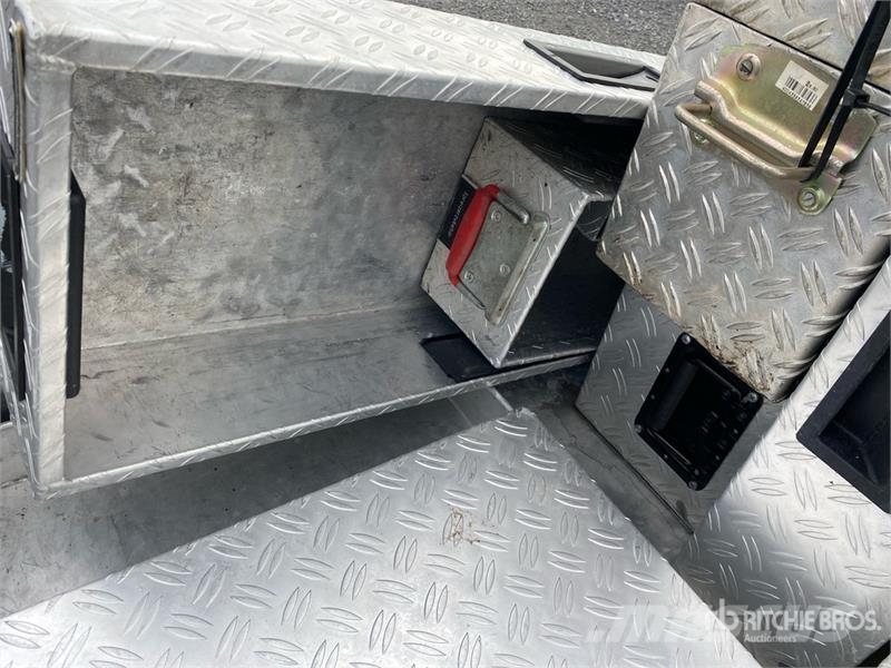  Aluminium Storage Boxes معدات البناء - غير ذلك