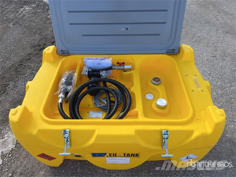 AM Tank Carrytank 330CM 330 L Poly Portable Diesel Tr صهاريج الوقود والصهاريج الإضافية