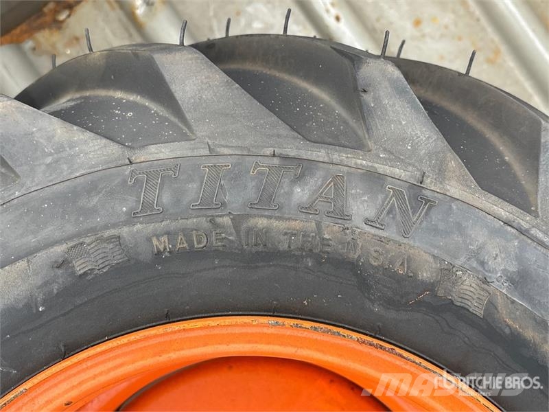 Amazone 26x12.00-12 Wheels الإطارات والعجلات والحافات