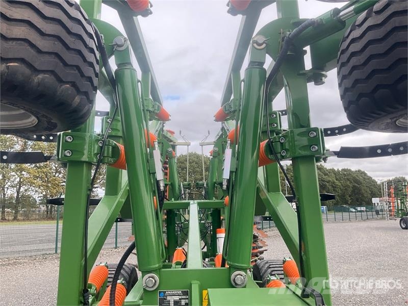 Amazone Cenius 6003-2TX Cultivator Grubber