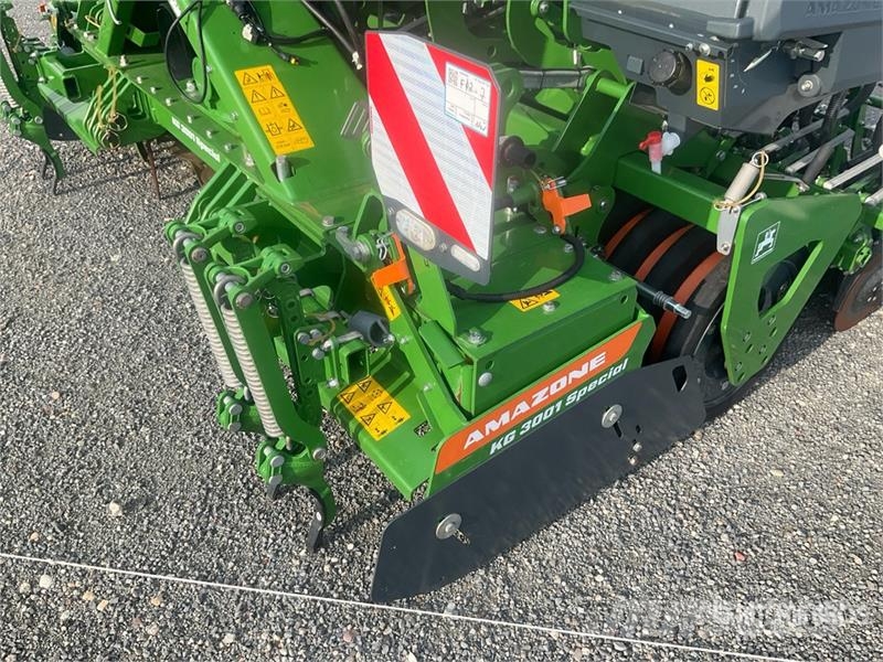 Amazone Centaya 3000 Super C - Super 2000 Seed Drill Drillmaschinen