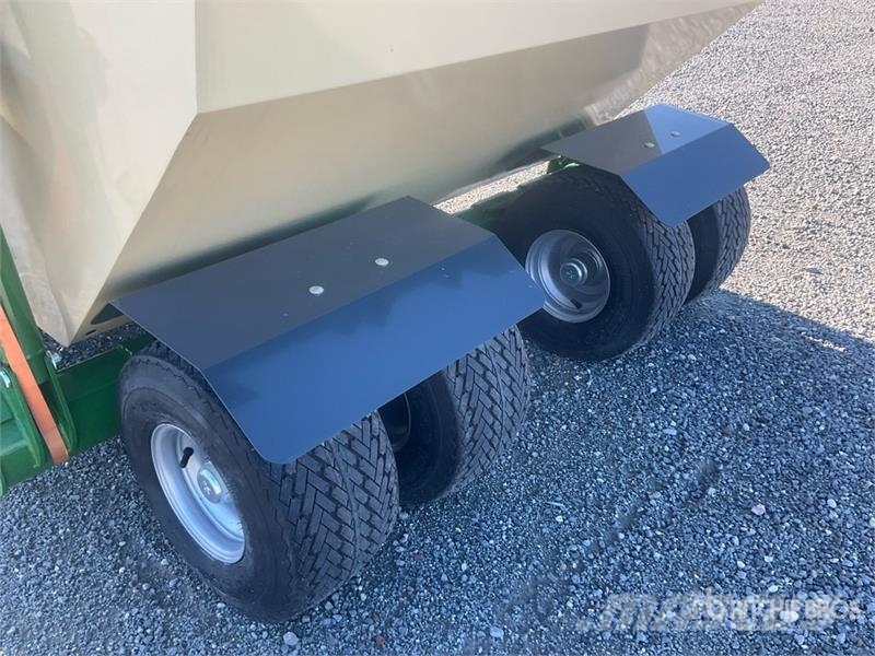 Amazone Grasshopper Drive 1500 SmartCut Pull Type Fairway  Fairway klippere