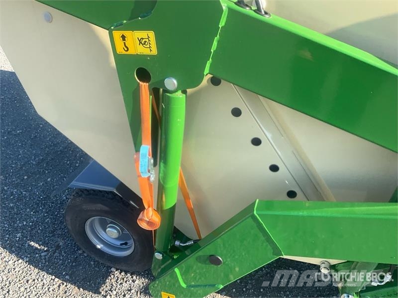 Amazone Grasshopper Drive 1500 SmartCut Pull Type Fairway  Fairway klippere